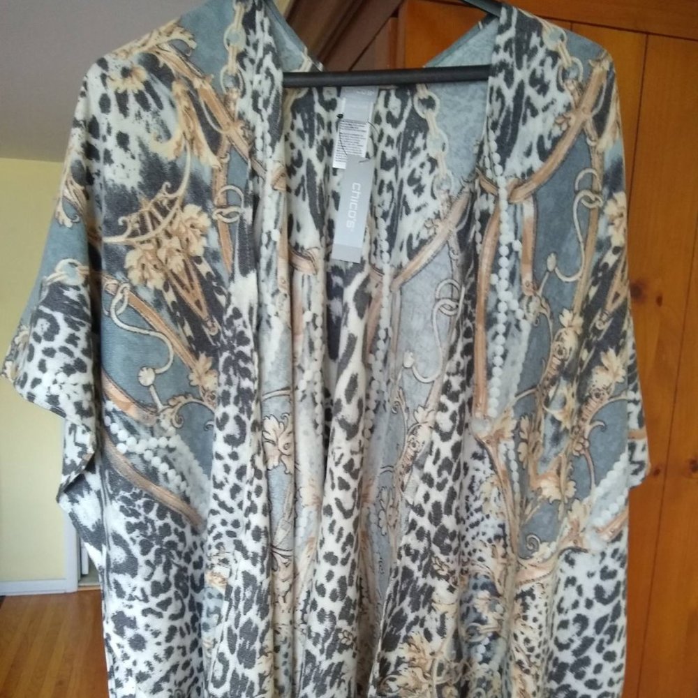 NWT Chico's OSFM Bold Mixed Print Ruana/Cape/Wrap-Perfect for Summer-MSRP $109